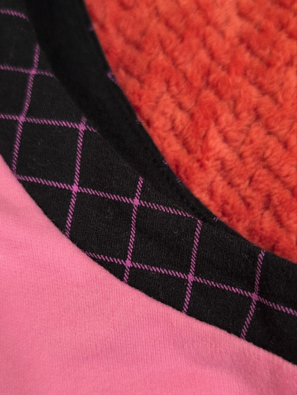 Disney Kingdom Hearts Pink & Black Sleeveless Hooded Sweatshirt - Picture 6 of 9